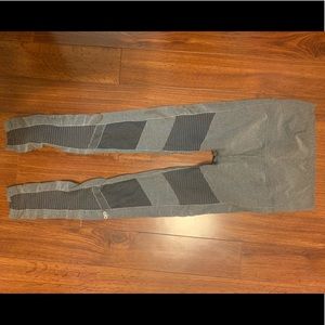 Alo Yoga Seamless Leggings Gray